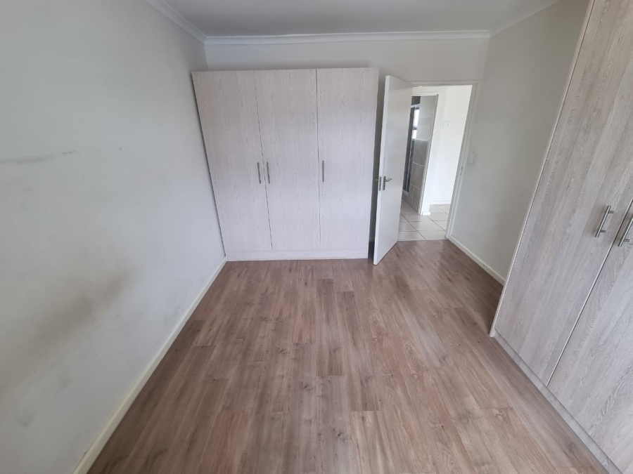To Let 2 Bedroom Property for Rent in Wetton Western Cape